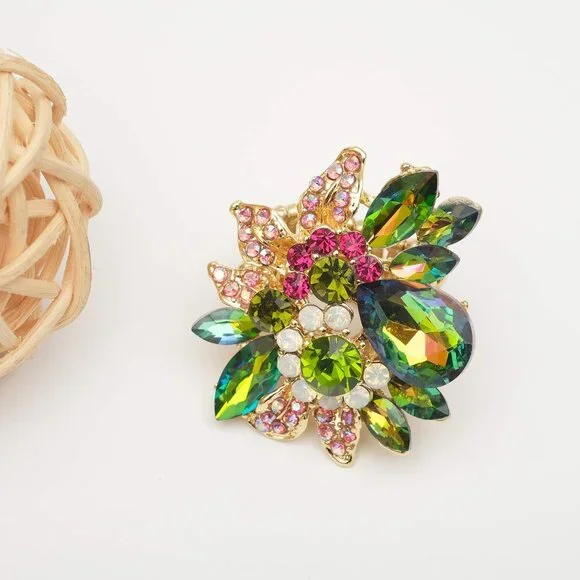 Luxury Women's Austrian Crystal Leaves Flower Big Cocktail Statement Rings Stret - Picture 4 of 7